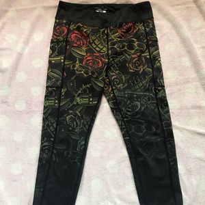 Dressed to Kill CVG capris